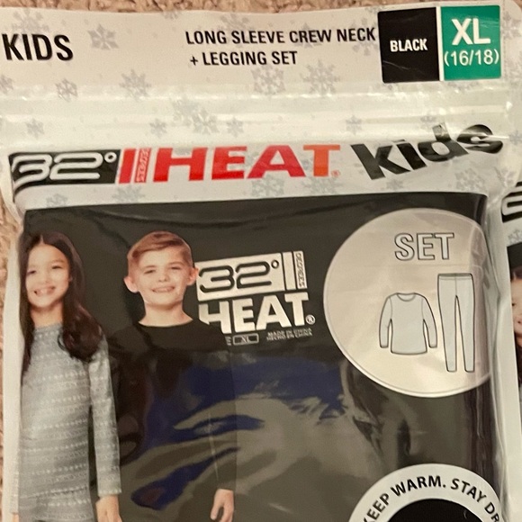 KIDS 32 Degrees BLACK Long Sleeve And Pant Set - Picture 2 of 2